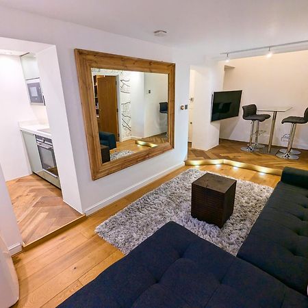 Modern 1 Bedroom Apartment In Kensington Лондон Экстерьер фото