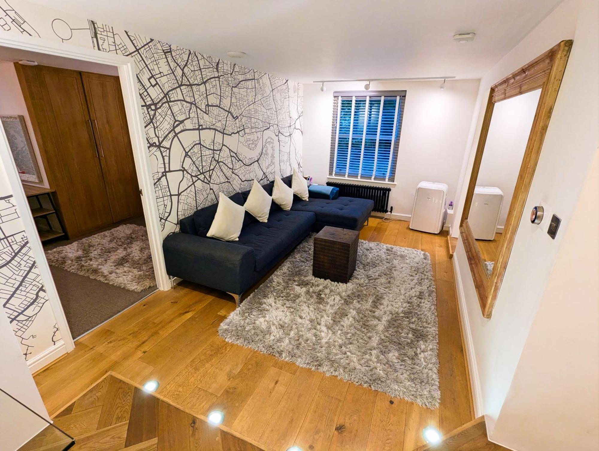 Modern 1 Bedroom Apartment In Kensington Лондон Экстерьер фото