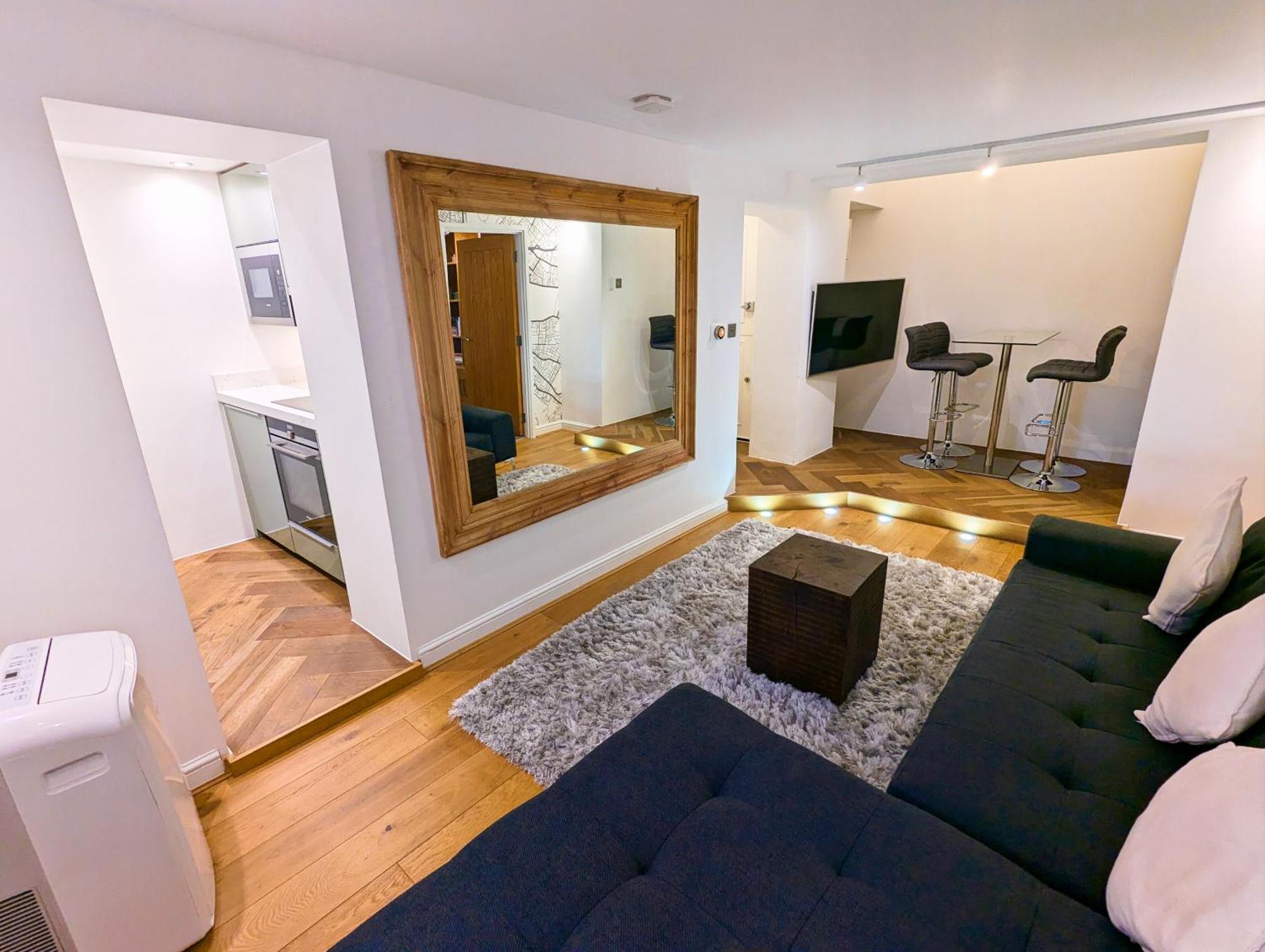 Modern 1 Bedroom Apartment In Kensington Лондон Экстерьер фото