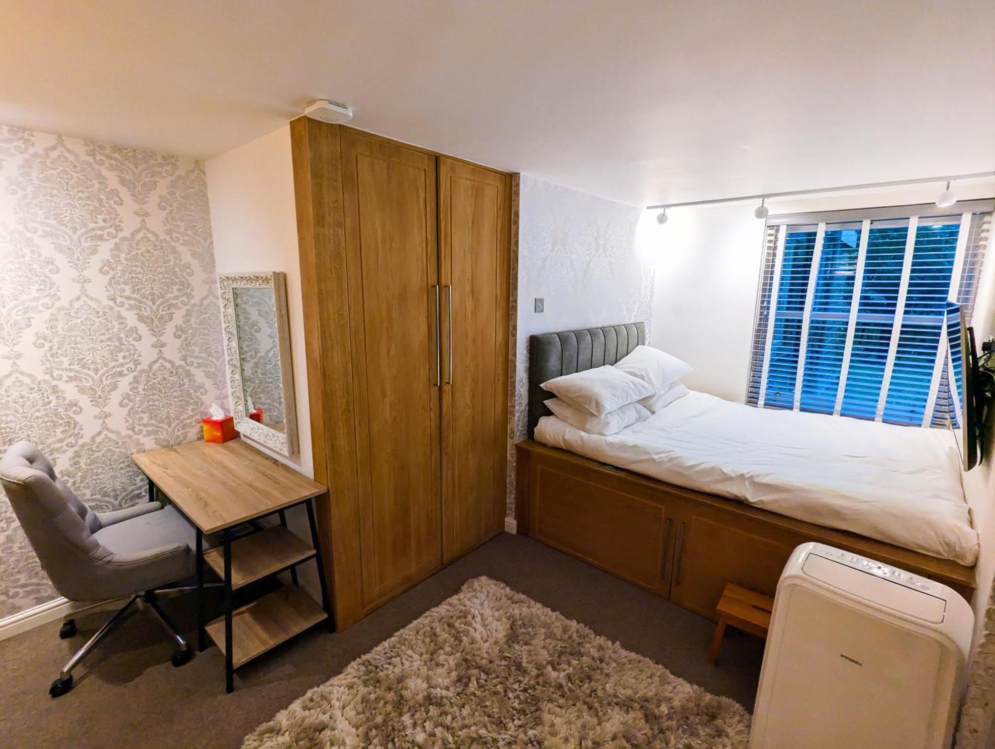 Modern 1 Bedroom Apartment In Kensington Лондон Экстерьер фото